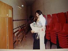 010 en coulisse avec mon épouse 1974